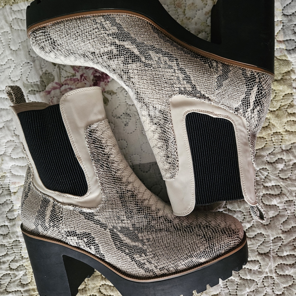 Chinese Laundry Black and Cream Snake Print Heeled Boots